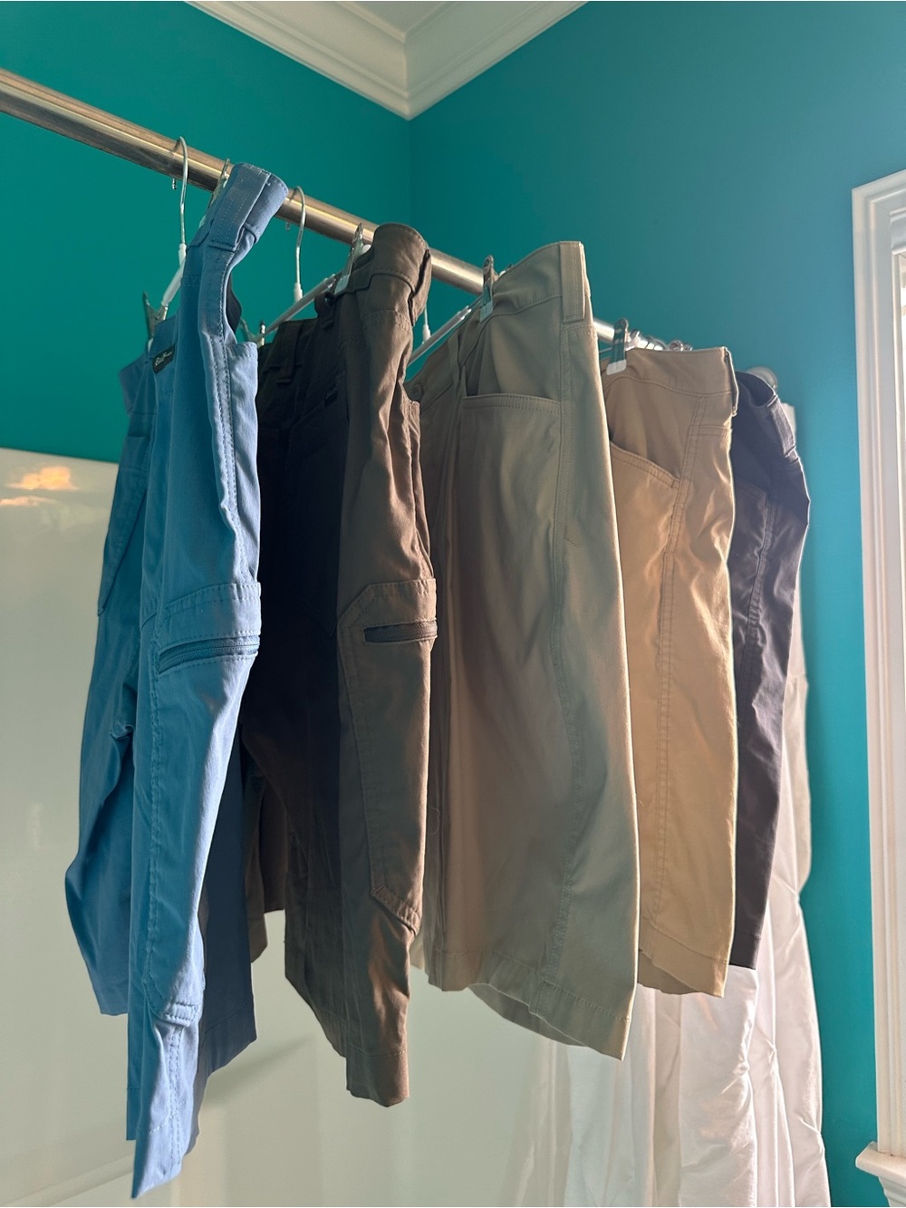 Eddie Bauer shorts set of 5 size 36 Blue, Brown, Khaki, Tan, Gray
